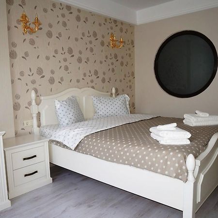 Romantic Boutique Фокшані Екстер'єр фото