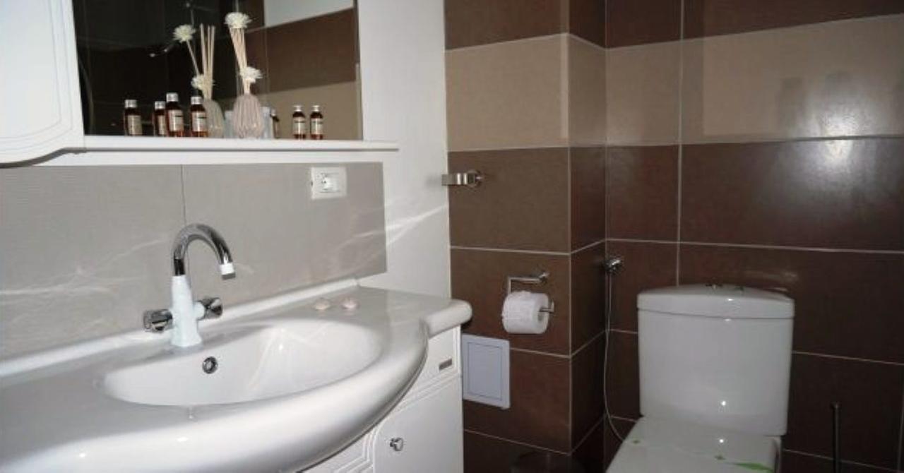 Romantic Boutique Фокшані Екстер'єр фото