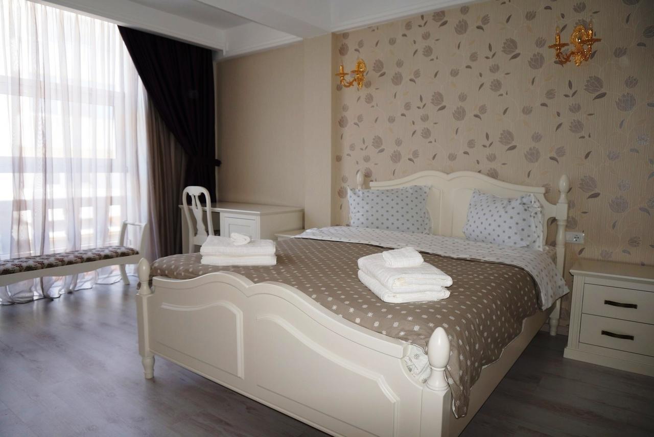 Romantic Boutique Фокшані Екстер'єр фото
