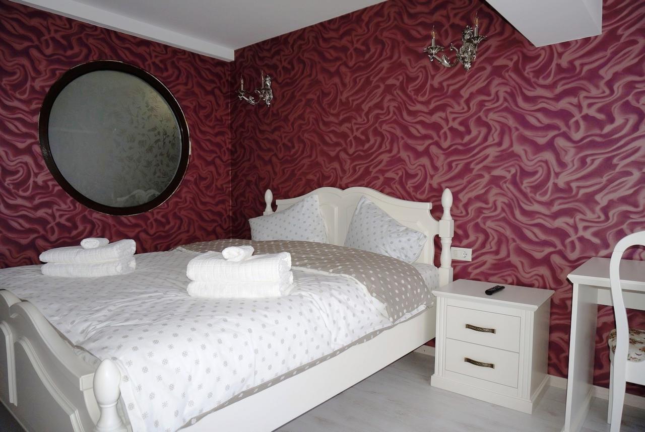 Romantic Boutique Фокшані Екстер'єр фото