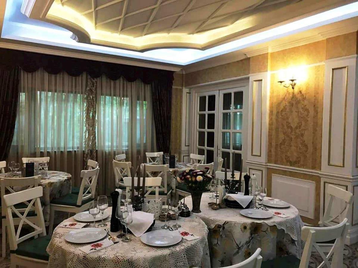 Romantic Boutique Фокшані Екстер'єр фото