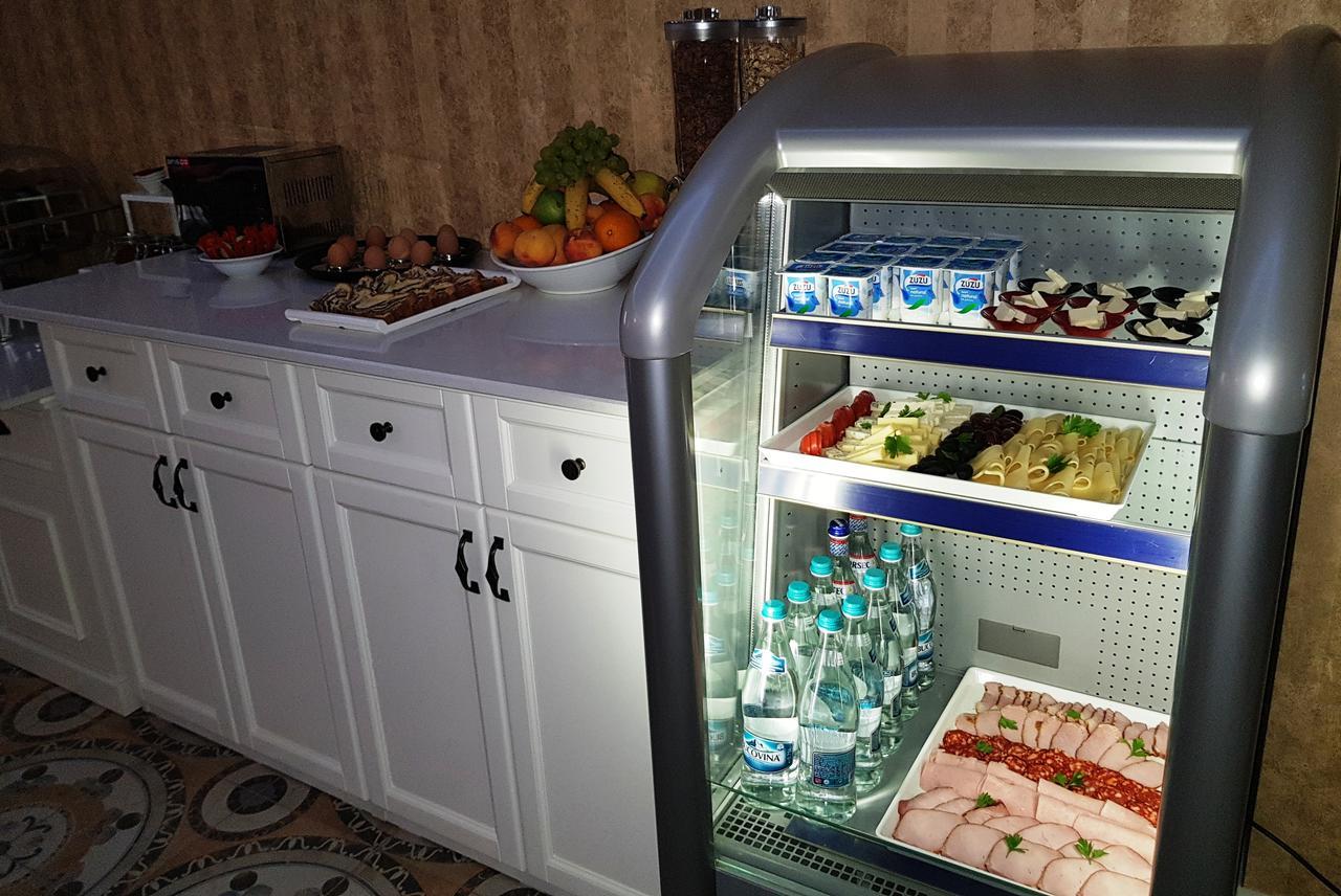Romantic Boutique Фокшані Екстер'єр фото