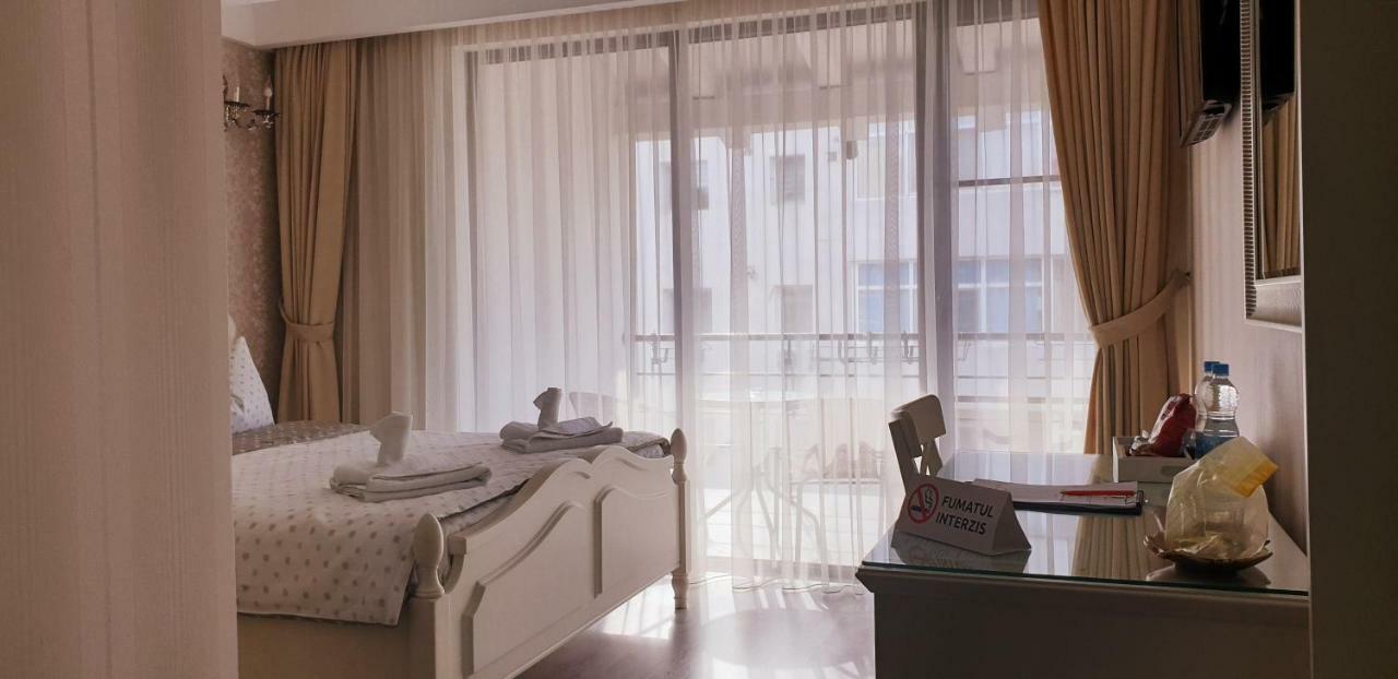 Romantic Boutique Фокшані Екстер'єр фото